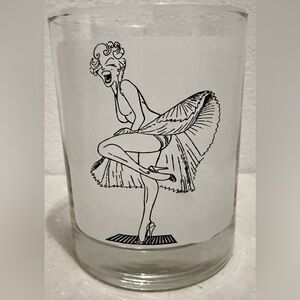 Al Hirschfeld Marilyn Monroe, Hollywood Regency Lowball Rocks glass. 1983. 16oz